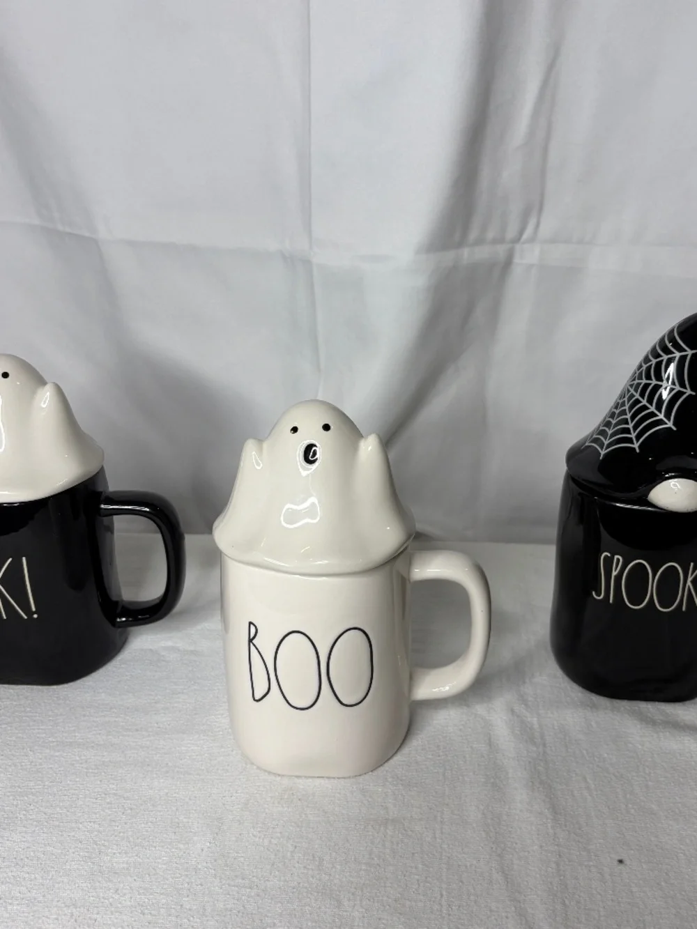 3 Rae Dunn Halloween Coffee Mugs +Lids Spooky/Gnome,Eek/Ghost,Boo/Ghost Artisan